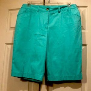 Kim Rogers size 12 Mint Colored Bermuda Shorts 12 inch inseam.